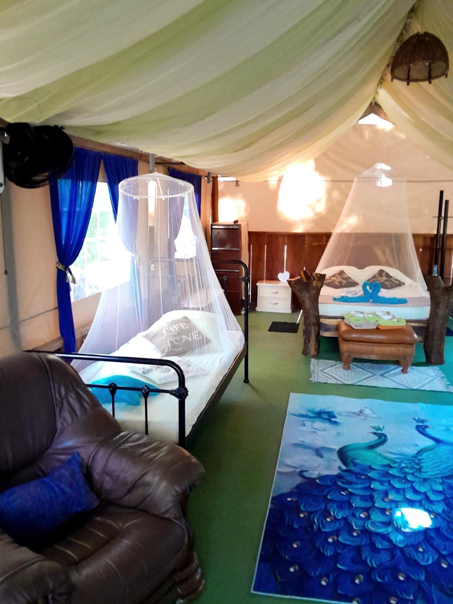 Fully Furnished Family Jungle Tent, Latino Glamping パケラ エクステリア 写真