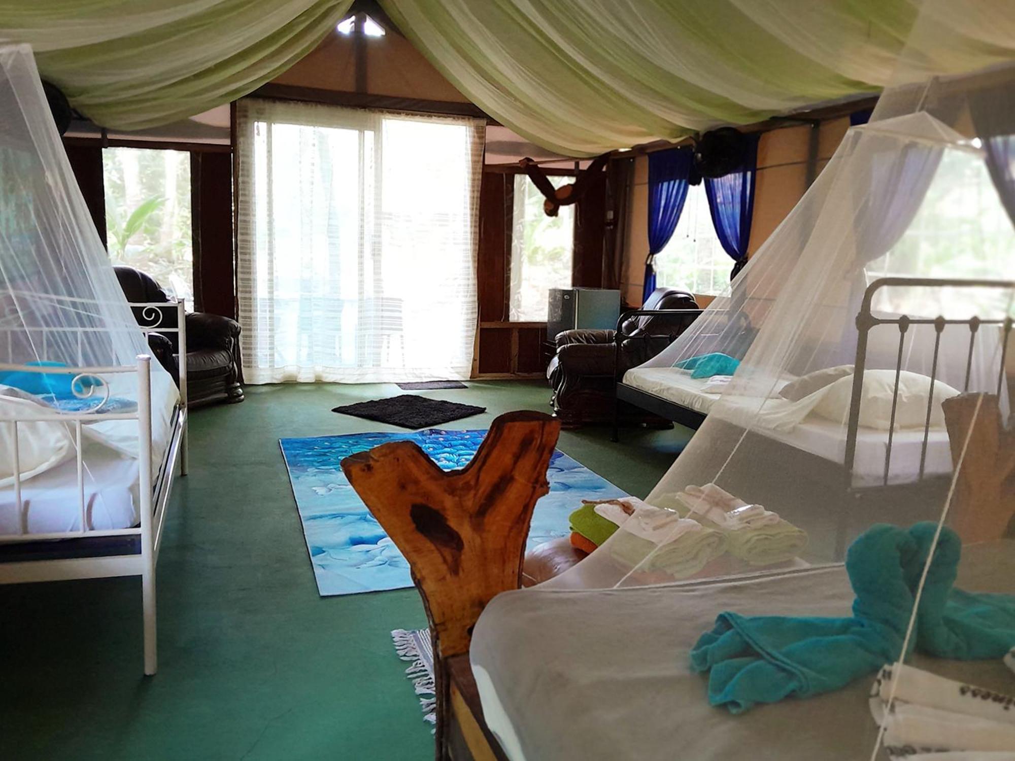 ホテル Fully Furnished Family Jungle Tent, Latino Glamping パケラ エクステリア 写真