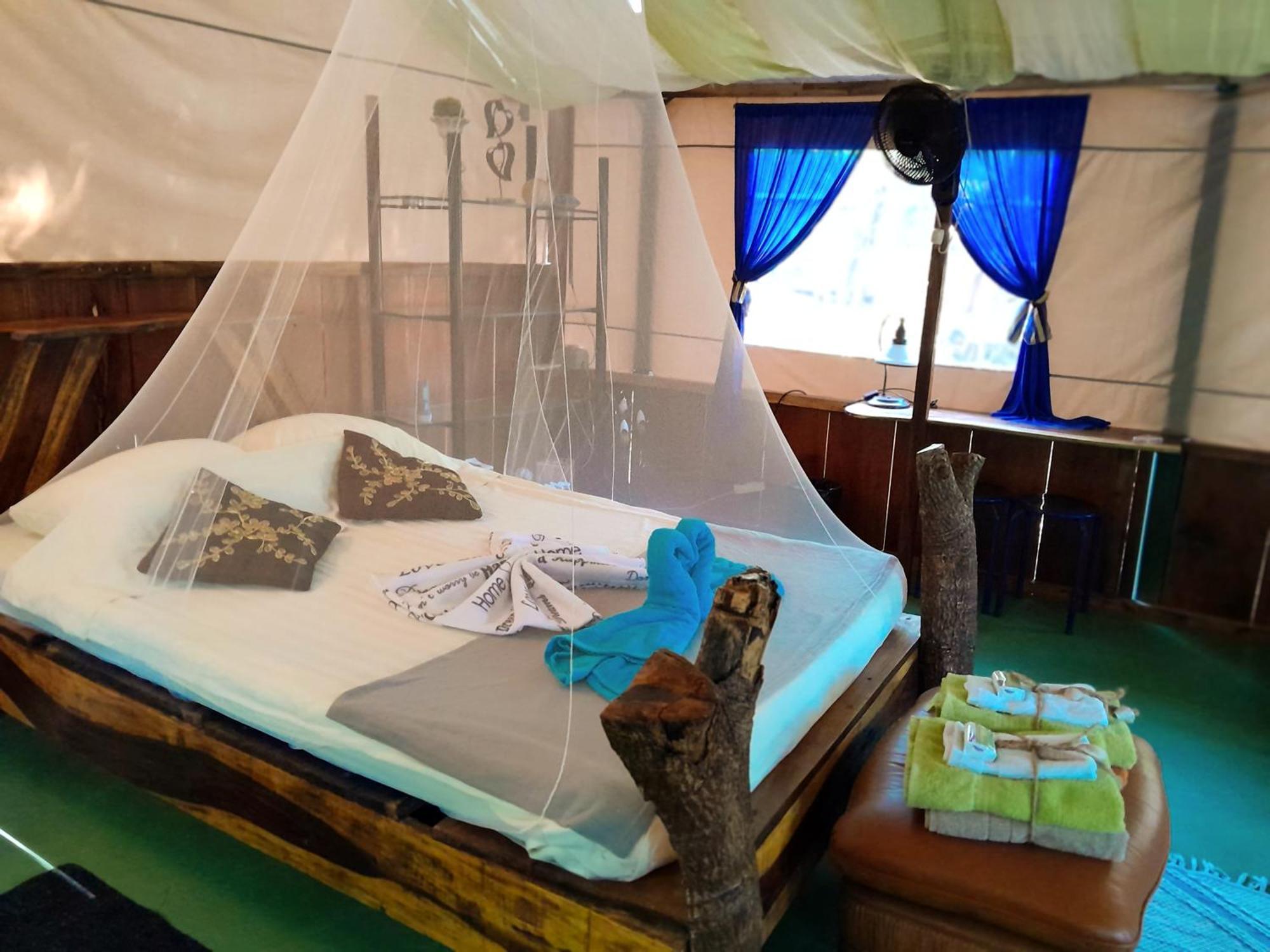 Fully Furnished Family Jungle Tent, Latino Glamping パケラ エクステリア 写真